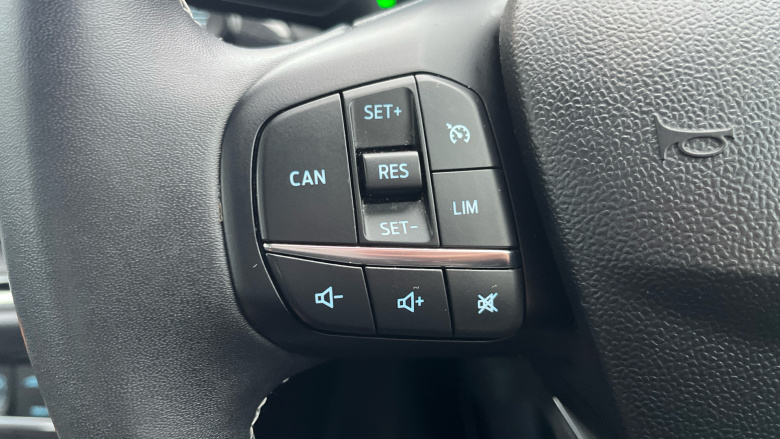 Ford Puma 1.0 EcoBoost Hybrid mHEV Titanium 5dr DCT Petrol Hatchback